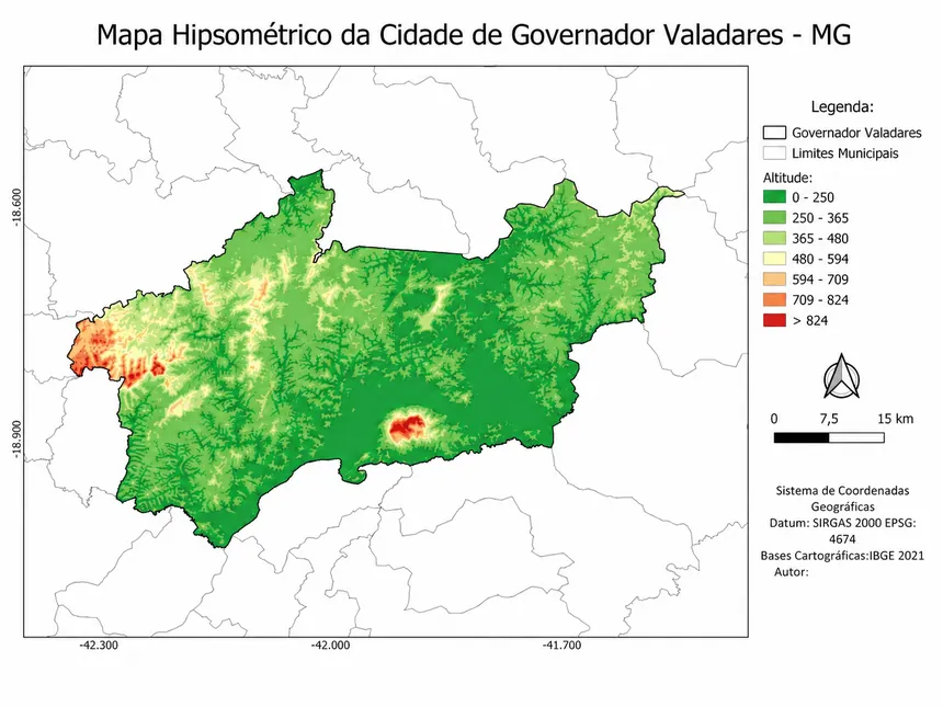 Mapa hipsométrico da cidade de Governador Valadares, em Minas Gerais, com classes de altitude e limites municipais.
